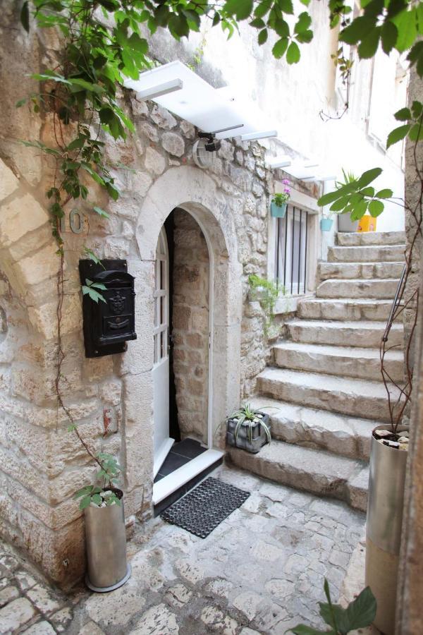 Phaedra Apartment Trogir Exteriör bild